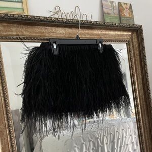 Gianni Bini Anna Woven Cropped Feather Strapless Blouse